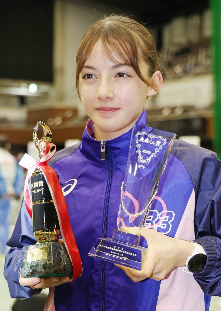 2023年の都道府県対抗女子駅伝で中学生ながら17人抜きの快走を見せ、一躍話題に　©︎JIJI PRESS