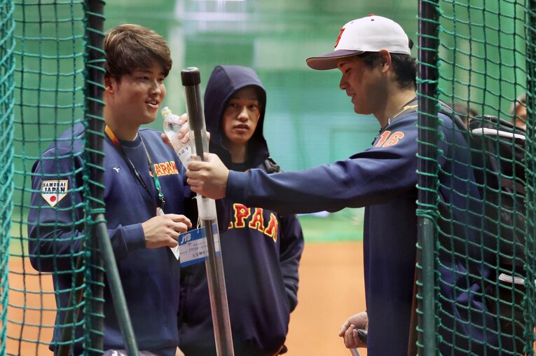 村上とはどんな会話を？　©JIJI PRESS