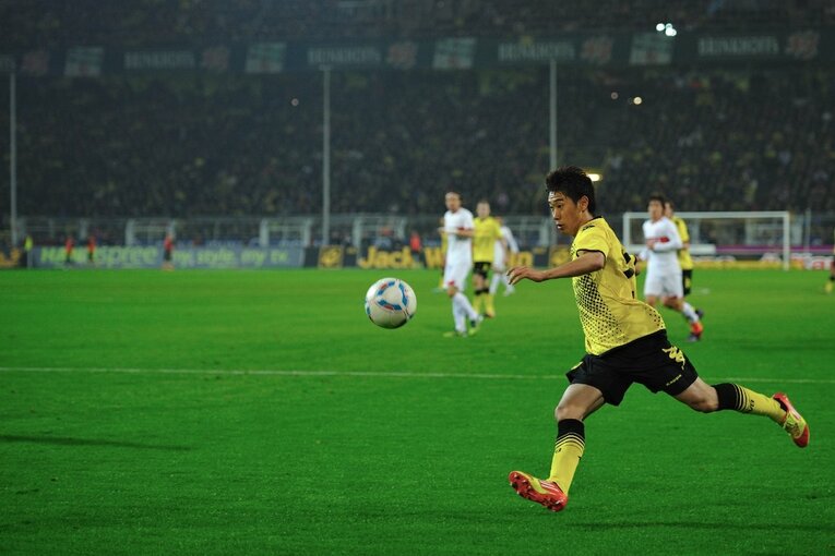 2011-12シーズンの香川　©Sports Graphic Number