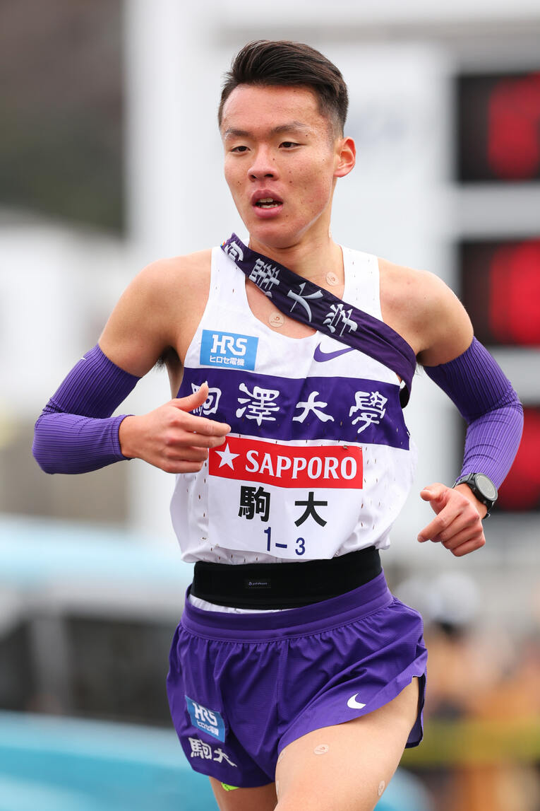 第100回箱根駅伝では3区を走った駒澤大学の佐藤圭汰。競り負けたものの、青山学院大学の太田と繰り広げたデッドヒートは強烈な印象を残した　©AFLO