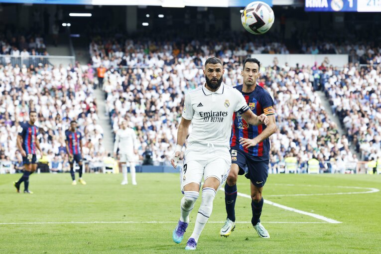 バルサの「タレント頼みで大雑把な攻撃＋脆いDFライン」危機的な不甲斐なさ… “盤石マドリーと明暗くっきりクラシコ”を撮った(21)