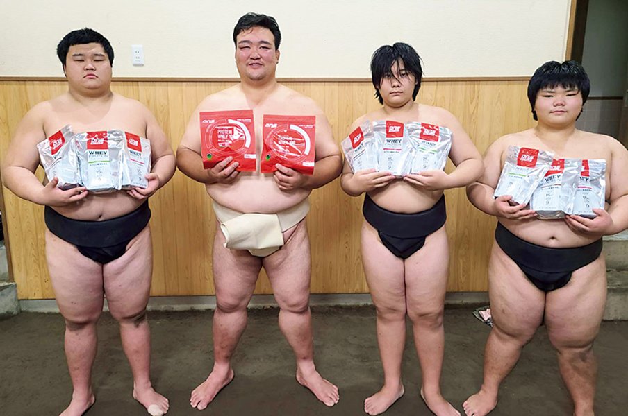 「栄養補給」――朝食革命、サプリ、ちゃんこ鍋。<Number Web> photograph by 荒磯部屋