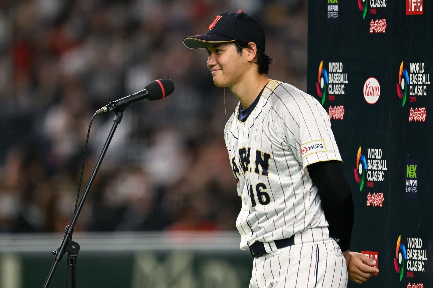 ヒーローインタビューでの大谷　©Nanae Suzuki