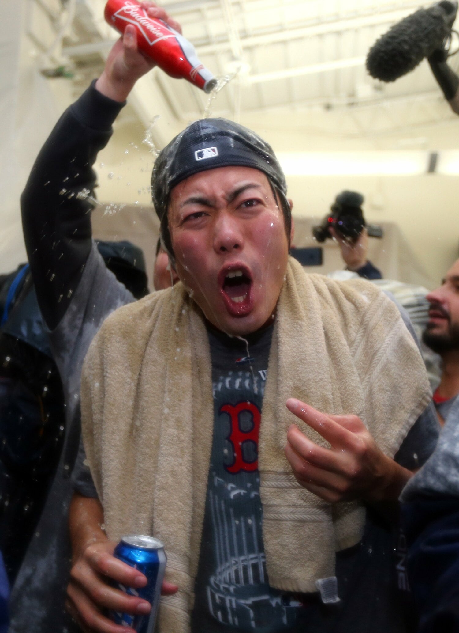 2013年のポストシーズン躍進で大喜びの上原　©Getty Images