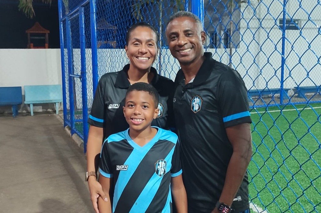 妻アンドレイアさんと10歳の3男ダニエル君 ©Hiroaki Sawada