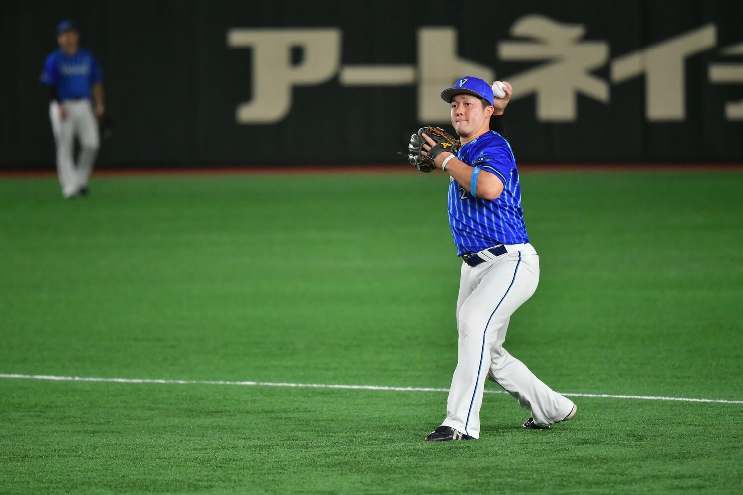 守備を向上させるべく大和と自主トレを共にした牧だが、21年の守備率は.984と極端に悪いわけではない　©Hideki Sugiyama