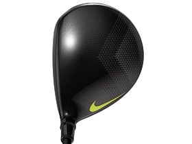 460ccでありながら、アドレスした際に安心感のある洋梨型のヘッドを採用。低スピン×高弾道で飛ばせるドライバーだ。
 