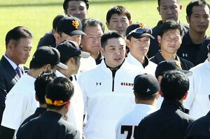 巨人「一軍昇格拒否事件」に見る 阿部慎之助二軍監督の使命。