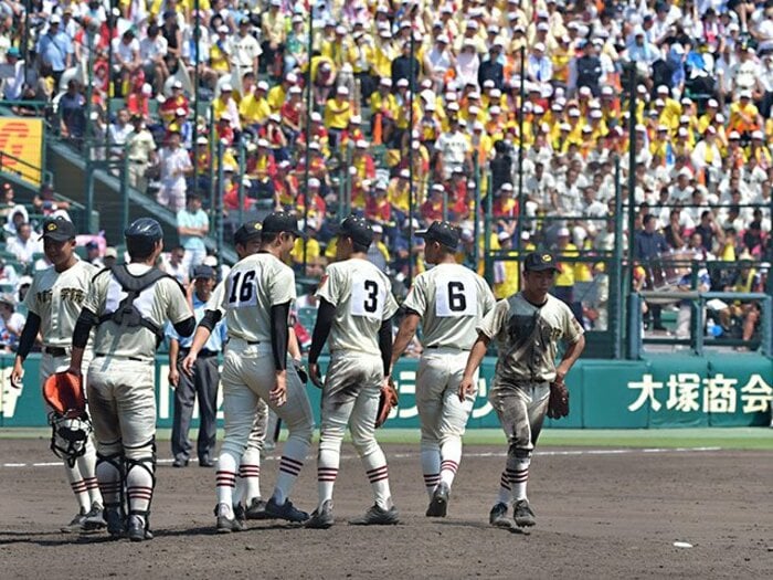 甲子園以外の球場が使われた甲子園。堀内恒夫は3回戦まで全て西宮球場。<Number Web> photograph by Hideki Sugiyama