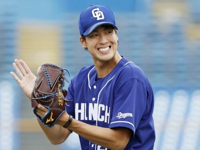 2年目右腕・梅津晃大が力投、中日連敗ストップ!ビシエド豪快2発&A・マルティネスにも初安打!<Number Web> photograph by Kyodo News