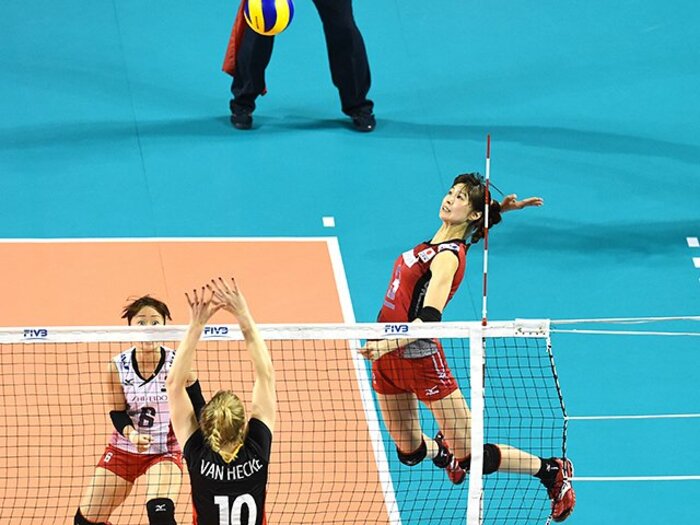 新戦術の副産物。～高さを“諦めた”女子バレー～＜Number Web＞ photograph by Getty Images