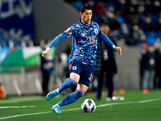 競り勝ち、引っ張り、押し返す。日本代表を支える酒井宏樹の“技