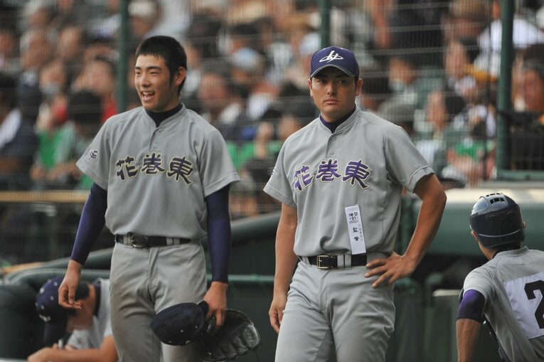 菊池雄星と佐々木洋監督（2009年撮影）　©Hideki Sugiyama