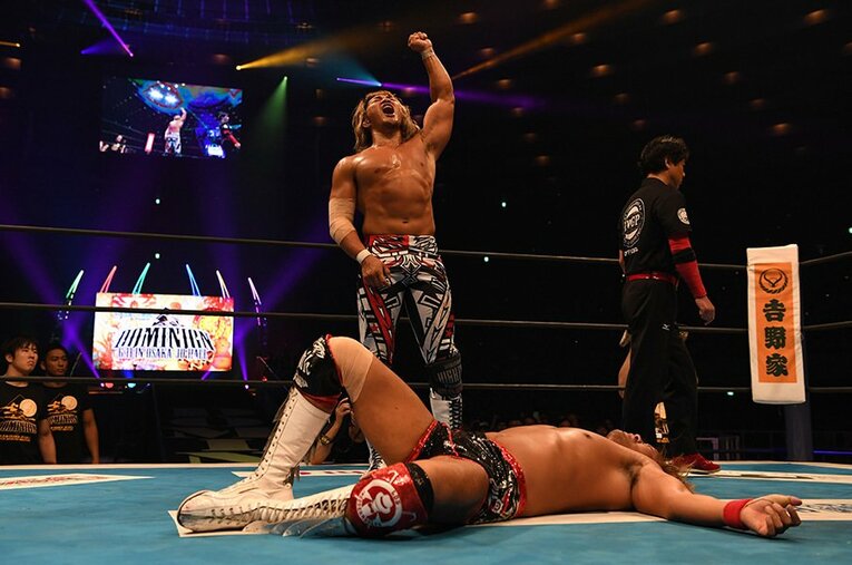 肉体的な復活はまだまだ……という棚橋。怪我の完治を目指しながらの復活劇では、綱渡りの試合が続く。 ／ photograph by Essei Hara