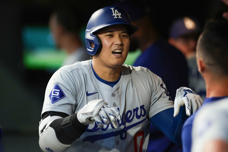 ホームラン後の「デコピンポーズ」　©Getty Images