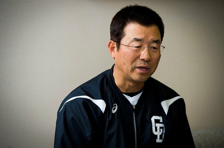 デッドボール、ささやき戦術、コンタクトレンズ大捜索……。野球解説者・達川光男が語る“伝説の真相”とは（写真は2015年） ／ photograph by BUNGEISHUNJU