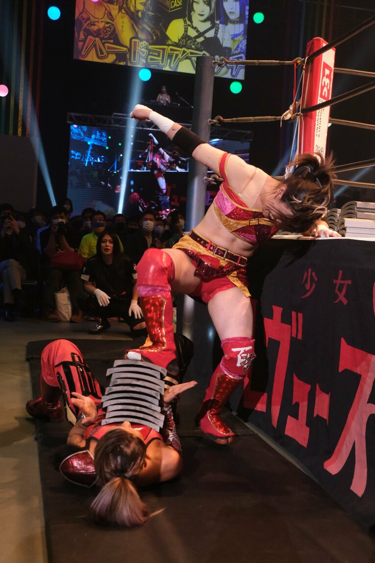 殴り続けた鈴季すず、抱きしめたジュリア…スターダムリーグ戦“最大のカード”は何を残したか？「本当の姉妹」「憎しみは晴れた」(74)