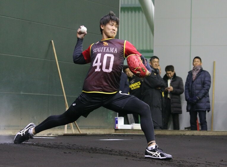 【15枚超】かつてボディビルダーを目指していた“怪物守護神”杉山一樹の筋肉 ©JIJI PRESS