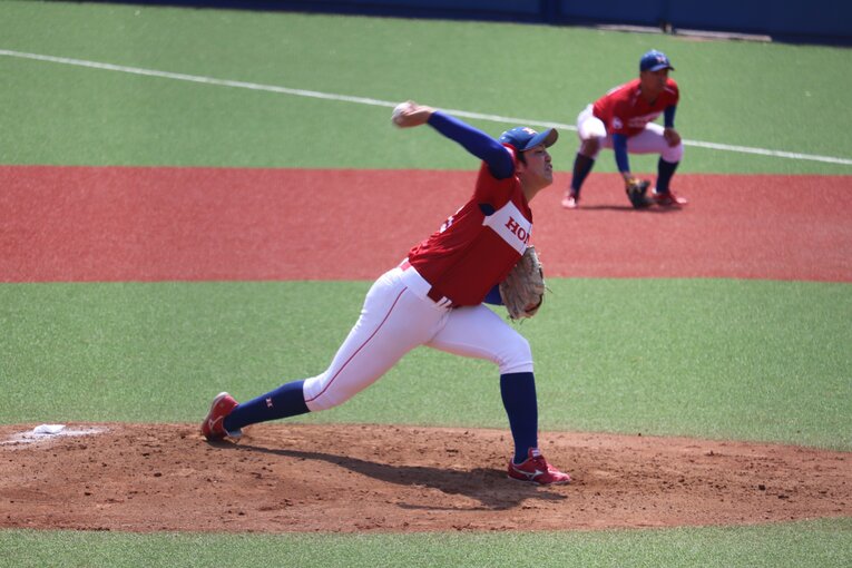 189センチの長身から投じられる150キロ超の速球が武器　©Yu Takagi