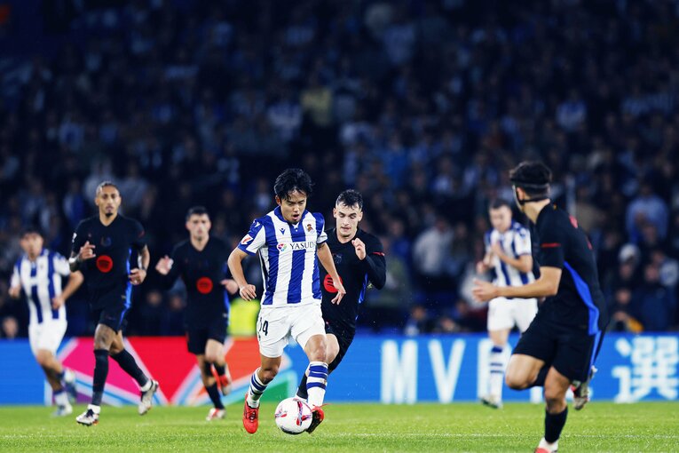 バルサの守備陣を翻弄する久保　©Daisuke Nakashima