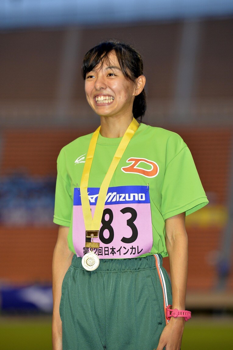 今から10年前、2013年9月の日本インカレ女子1500mで優勝を果たす。当時大学3年生　©PHOTO KISHIMOTO