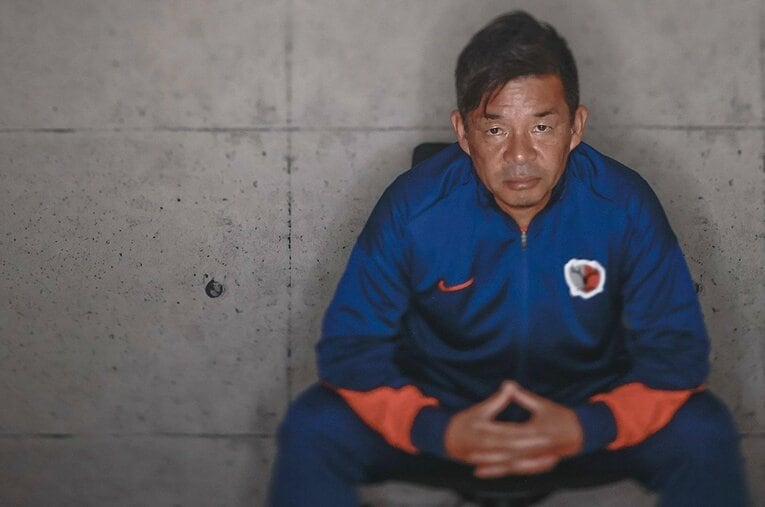 今季から鹿島アントラーズを率いる鬼木達監督 ／ photograph by Naoyoshi Sueishi