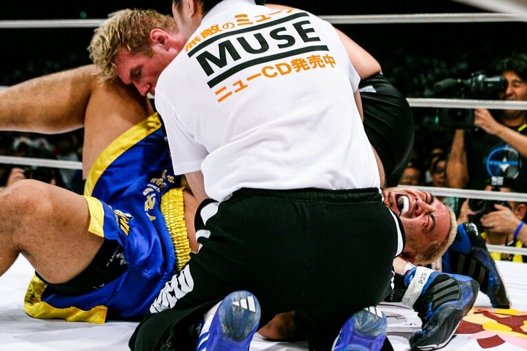 チキンウィングアームロックでジョシュ・バーネットに一本負けを喫した　©Susumu Nagao