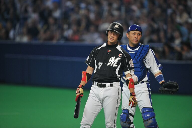 西岡剛、谷繁元信（2010年日本シリーズ）©︎Hideki Sugiyama