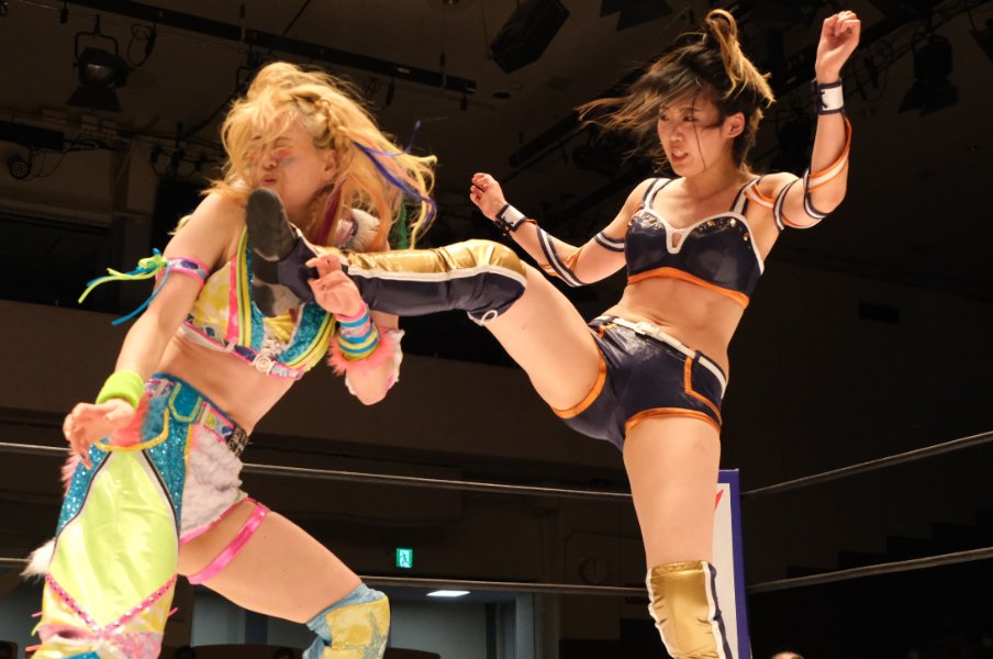 家庭科の先生がなぜ女子プロレスラーに ジャイアント馬場の技 を使う 177cmの大器 レディ Cの快進撃 岩谷は 1年以内に化けます プロレス Number Web ナンバー