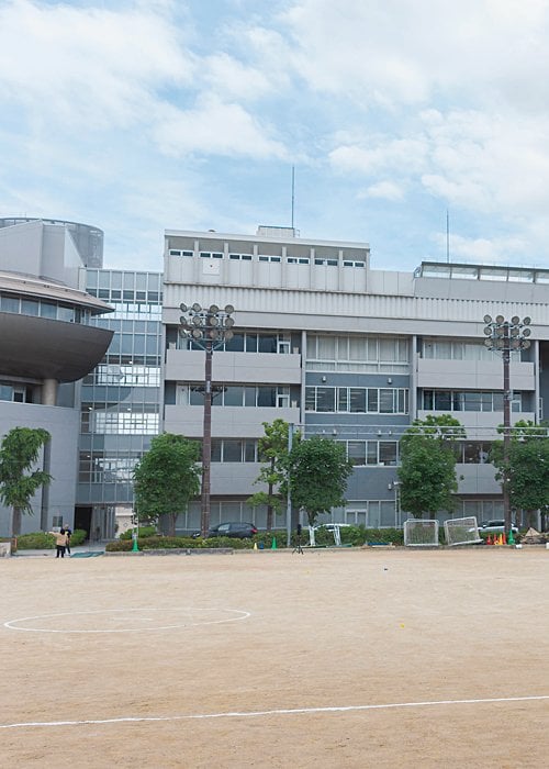 運動部、文化部ともに部活動が盛んで、陸上部や男女バレーボール部は全国大会の常連だ