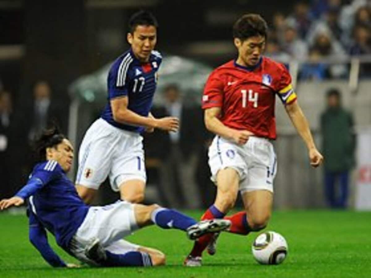 欧州組の評価で韓国に抜かれた日本 香川や本田は 第二のヒデ になれ サッカー日本代表 Number Web ナンバー