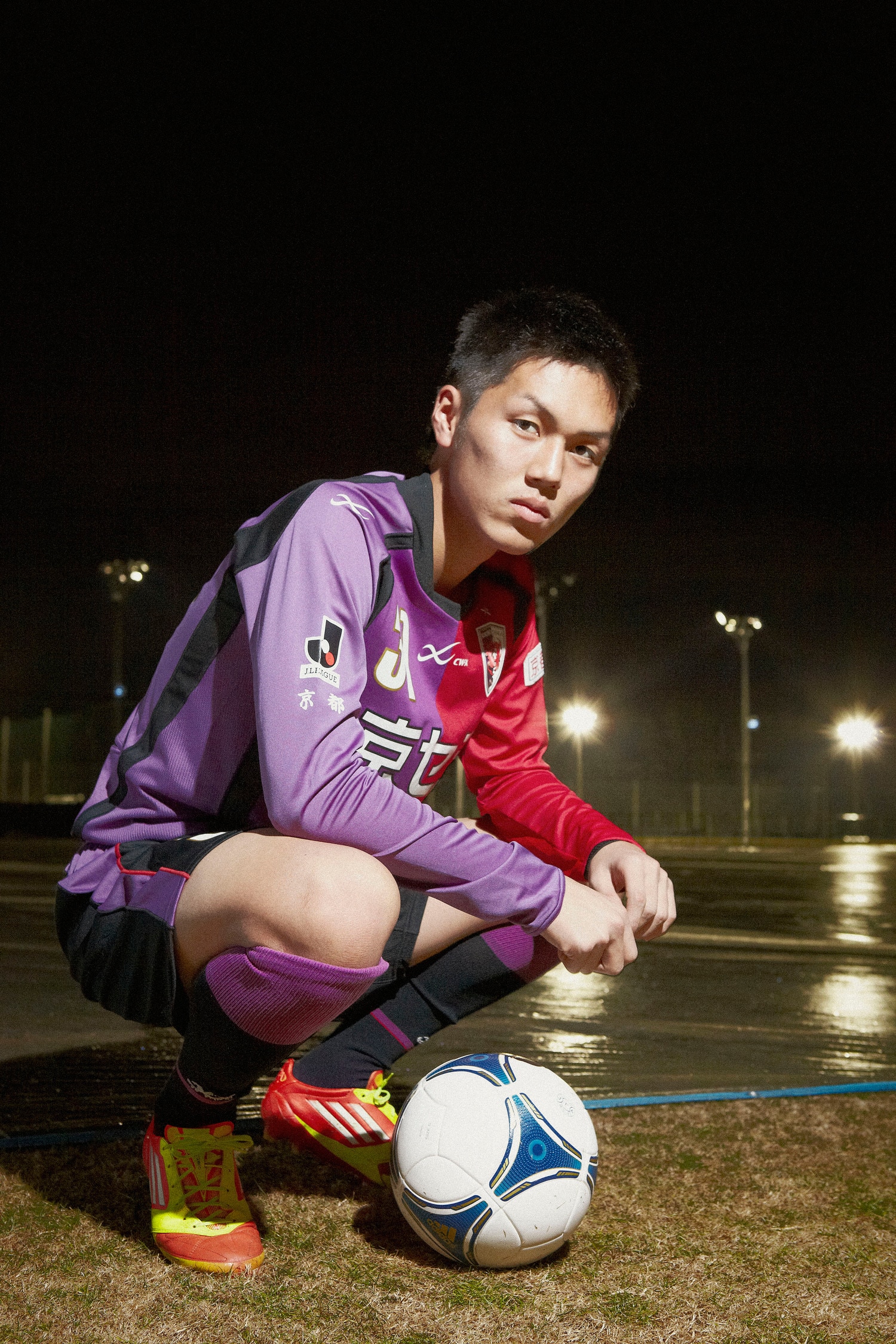 2012年、京都サンガ所属時に「Number」の取材撮影に応じてくれた際の久保裕也（当時18歳）　©Tadashi Shirasawa