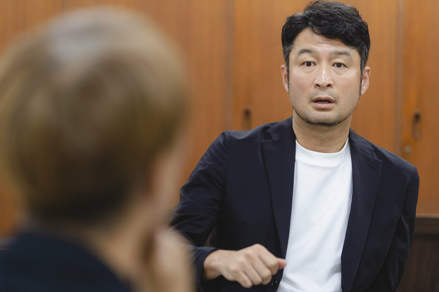 森合氏に井上尚弥と戦ったボクサーの取材について問う鈴木氏　©︎Wataru Sato 