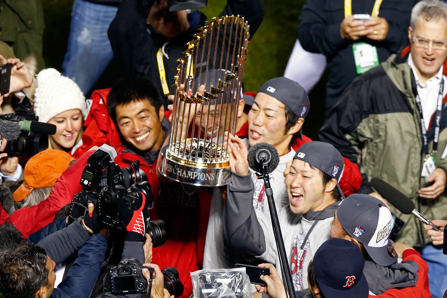 2013年、レッドソックスで世界一を獲った上原と田澤　©Getty Images