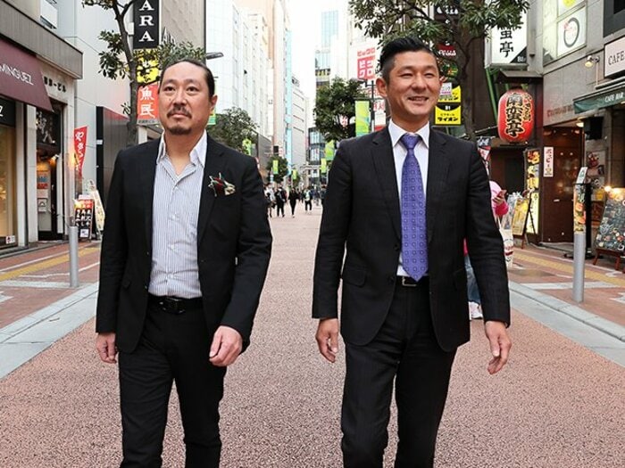 “9年連続ファイナリスト”笑い飯は「M-1を失った10年」をどう生きてきたのか? 哲夫46歳は「今の方が自由です」<Number Web> photograph by Shigeki Yamamoto