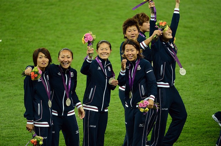ロンドン五輪のなでしこジャパン ／ photograph by JMPA