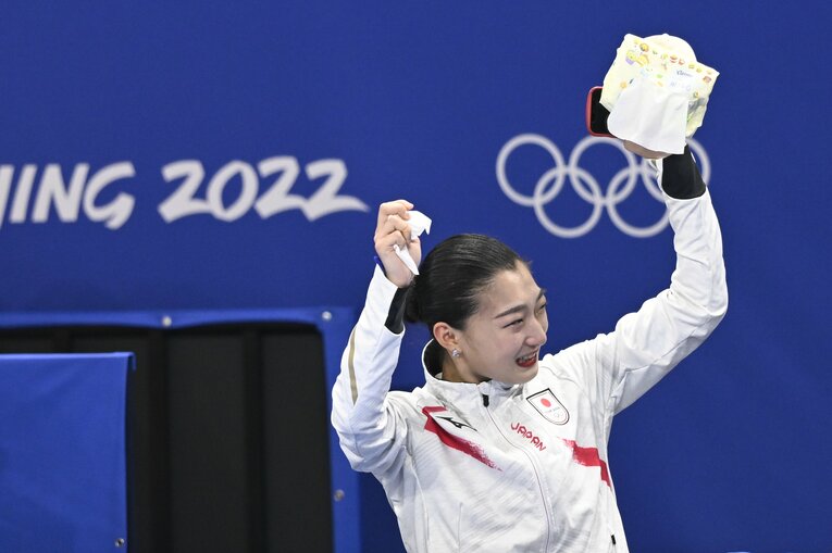 「泣いてる場合じゃない」新女王・坂本花織と中野コーチが守った“フィギュアの品格” 「20年前のスケート」発言のタラソワへ伝えたいこと(33)