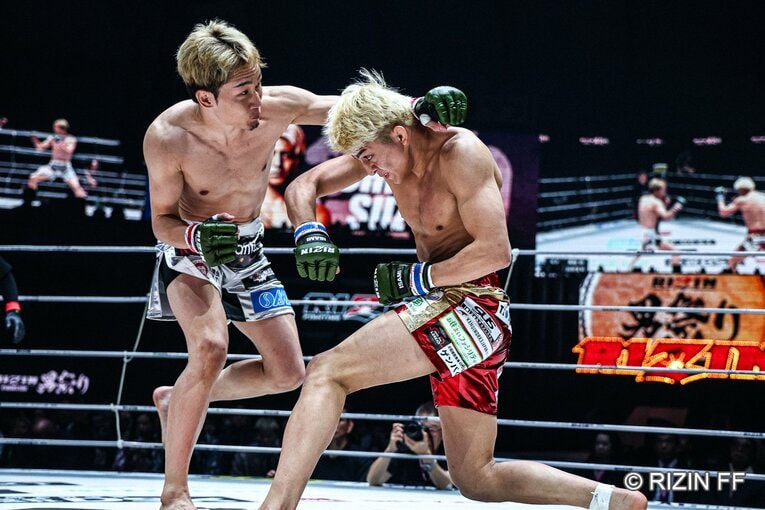 『RIZIN男祭り』東京ドームで行われた朝倉未来vs.鈴木千裕　©RIZIN FF