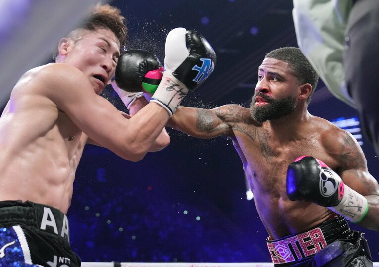 フルトンの右ストレート　©Naoki Fukuda