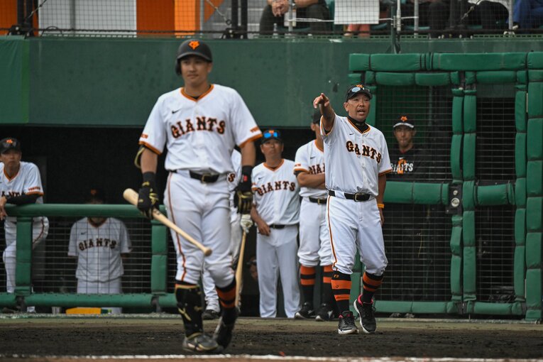 阪神対巨人、オープン戦の一コマ　©Nanae Suzuki