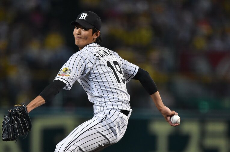 甲子園球場で投げる阪神時代の藤浪晋太郎 ©Hideki Sugiyama