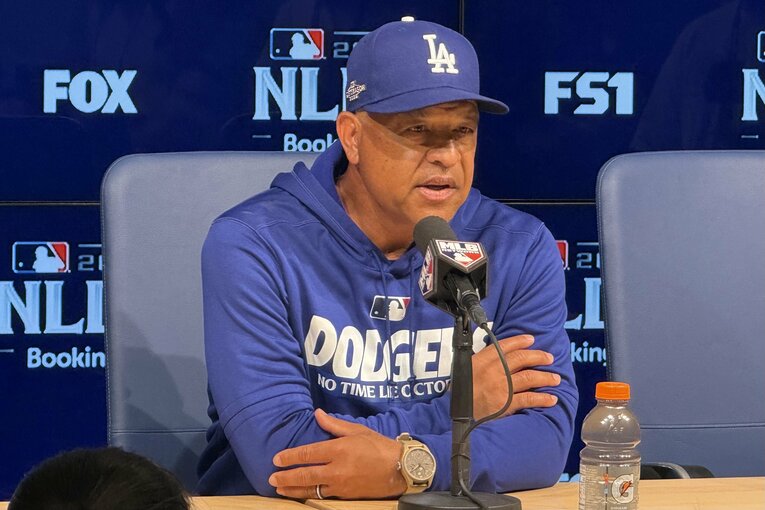 「テレビに映らない」大谷翔平とドジャースのシャンパンファイト＆ポストシーズン舞台裏を見る（画像は右に続きます）　©Naoyuki Yanagihara