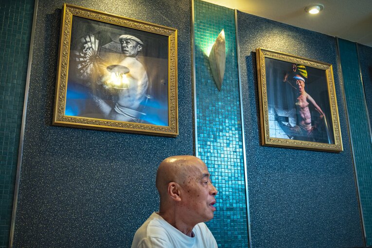 取材は熊本にある『らっきょの小部屋Ⅱ』で行われた　©Takuya Sugiyama