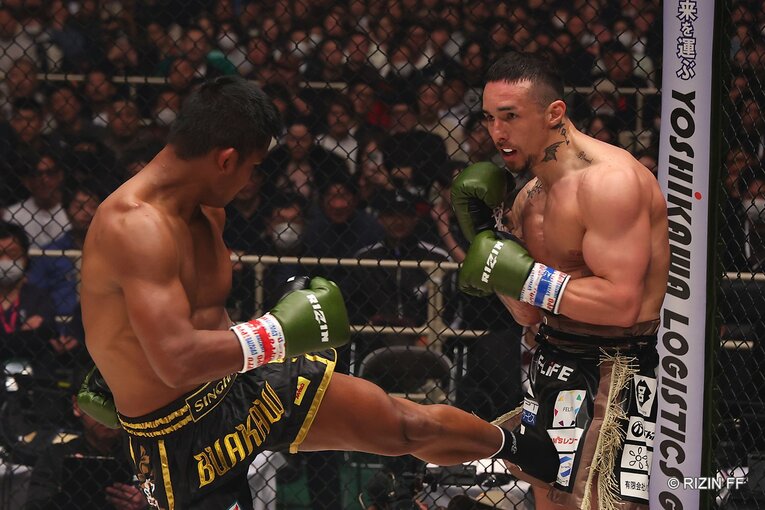 ブアカーオ・バンチャメークvs.木村“フィリップ”ミノル　©RIZIN FF