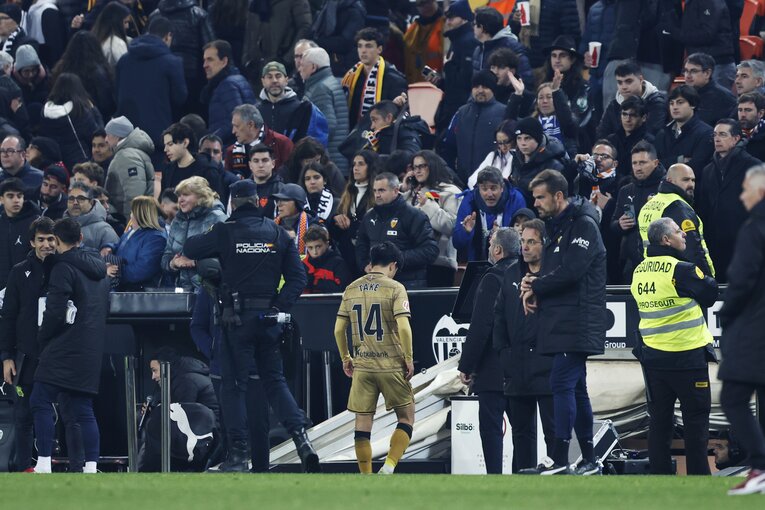 終了後は足早にピッチを後にした ©Daisuke Nakashima