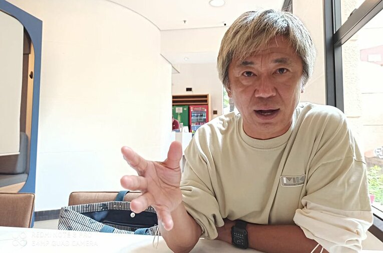 インタビューに応じてくれた三浦泰年氏。54歳にしてブラジルでの挑戦に打って出ている。 ／ photograph by Hiroaki Sawada