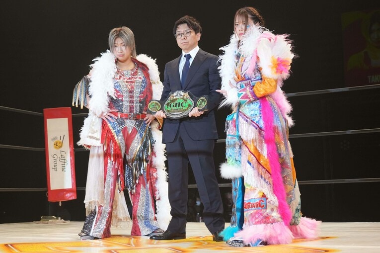 彩羽匠の持つGHC女子王座に挑んだ岩谷麻優。1月3日、大田区総合体育館　©Essei Hara