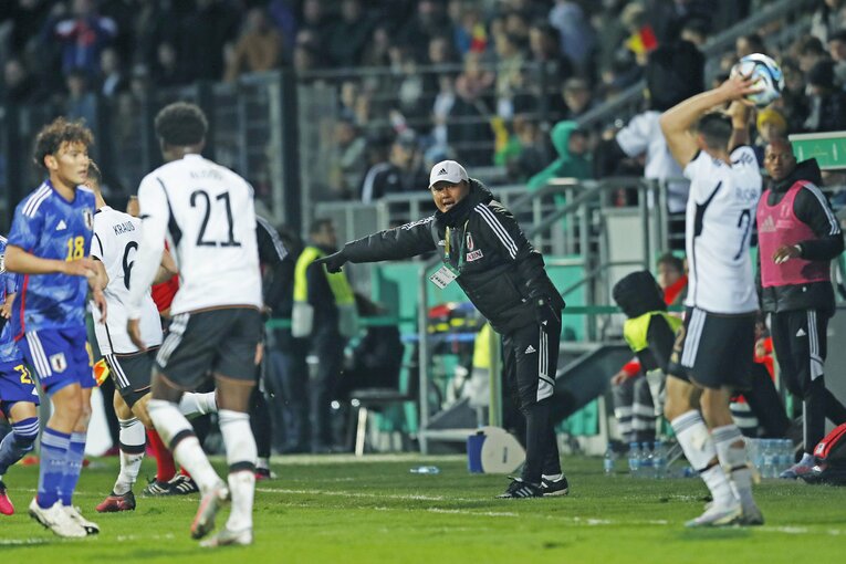 「CLやELに出ているドイツ有望株のフィジカルに負けず…」パリ世代日本代表を撮って感じた“肉体とハートの充実ぶり”(55)