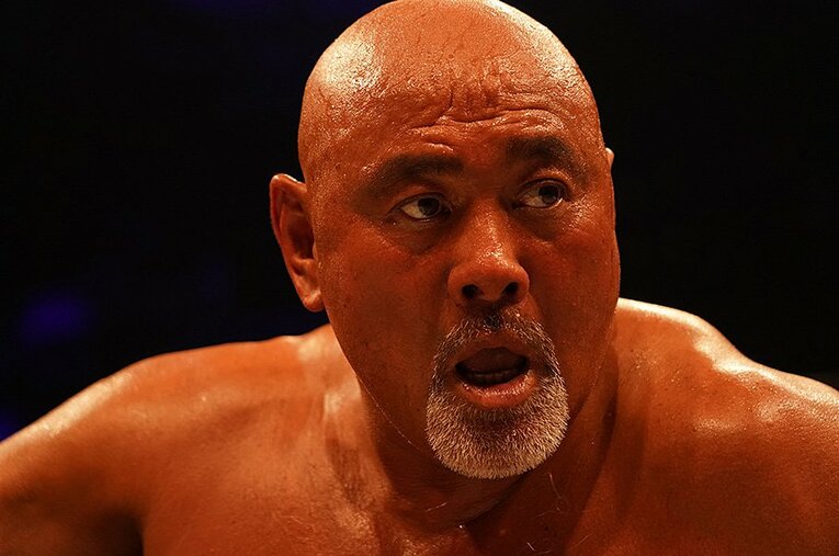 同期や後輩の多くが現役引退をする中で、「生涯現役」という看板を掲げて輝き続ける武藤敬司の存在は異色だ。 ／ photograph by Essei Hara