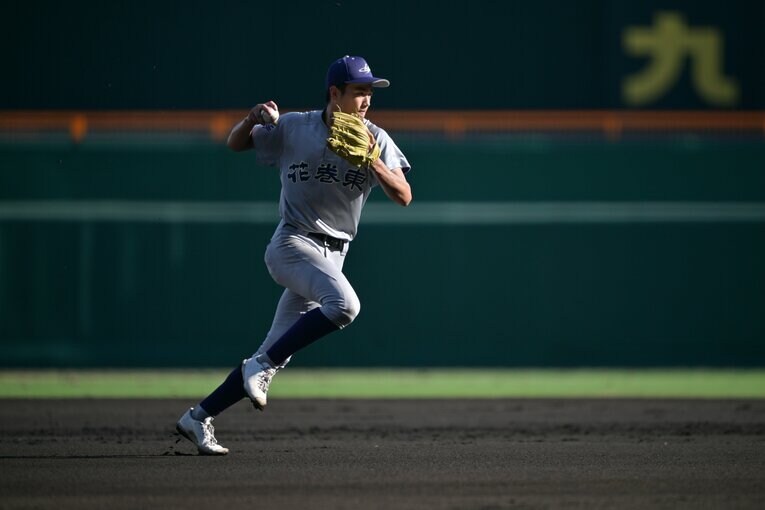 元プロ名手が挙げた…花巻東・熊谷陸「天才的守備シーン」連続写真　3枚目／全7枚　©Hideki Sugiyama